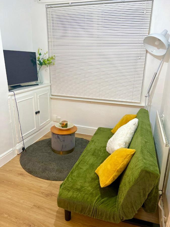 Edens Place Leicester Exterior foto
